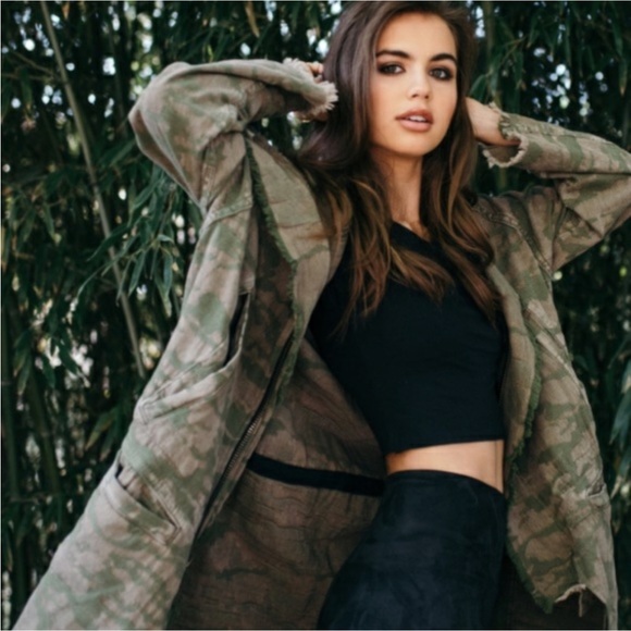 Tribe Kelly Camo Fray Jacket - Picture 2 of 10